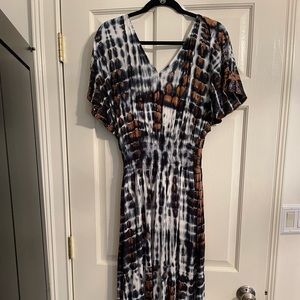 NWT Evereve Dress Tiare hawaii brand Size Medium